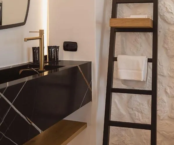 Calma Mykonos * بسارو